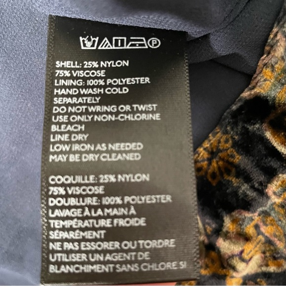 UO Ecote Athena cutout printed velvet top - Picture 6 of 10